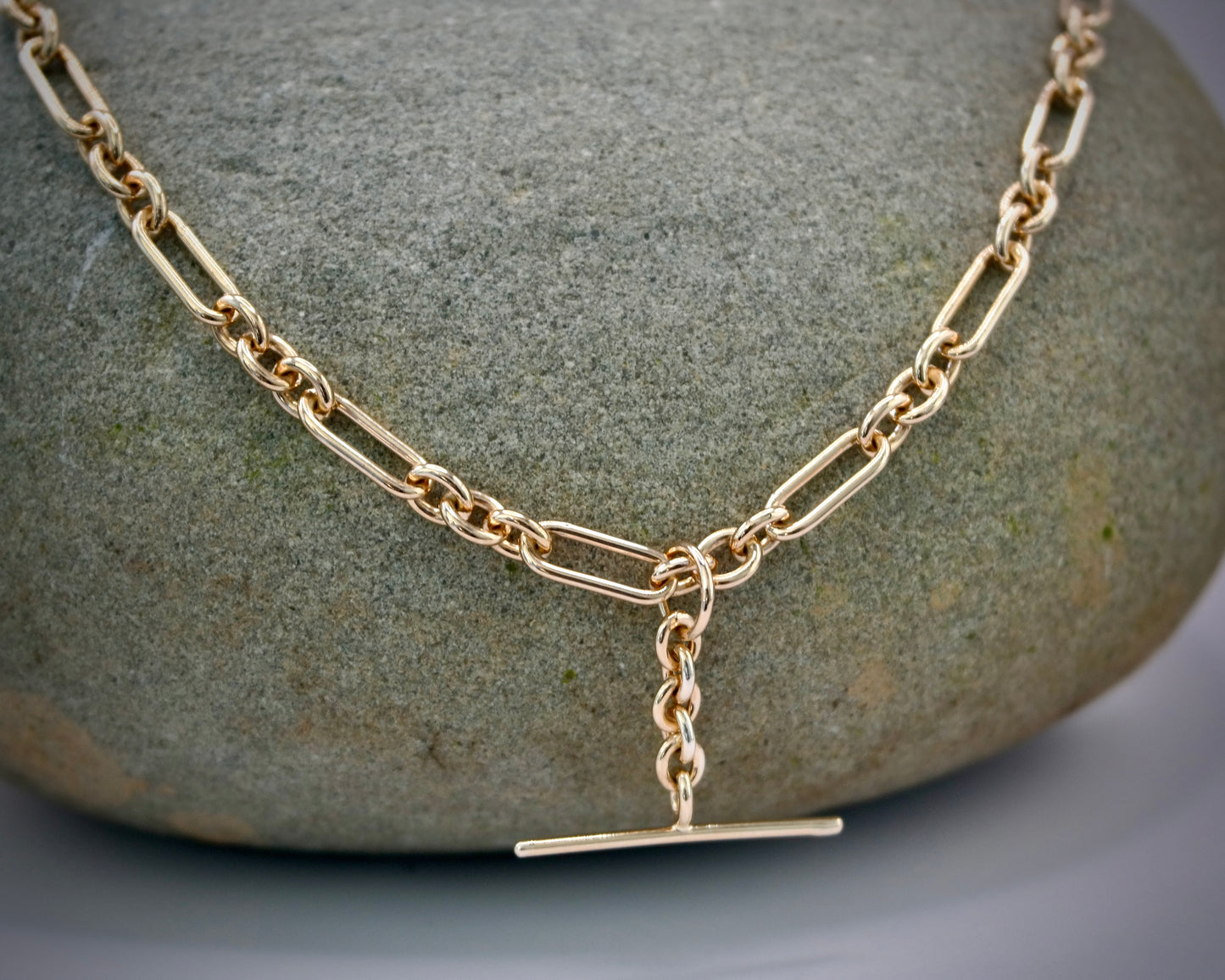 Nova Gold T Bar Chain